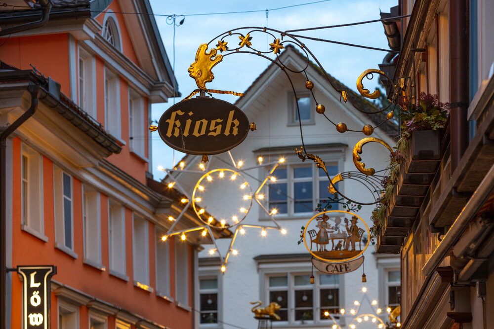 54.SCHLITTELPLAUSCH INKL. FONDUE