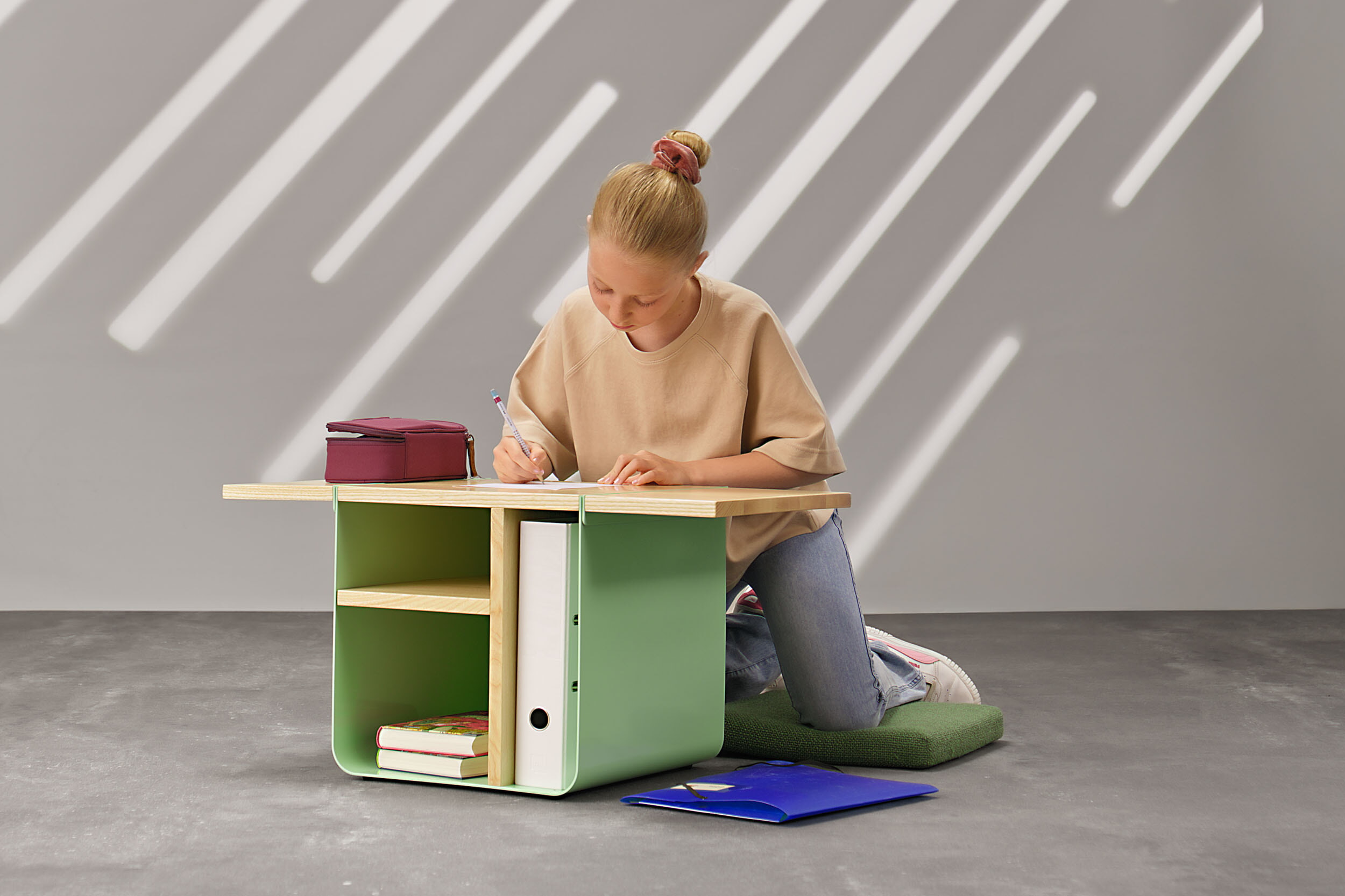 Hockbox Position Arbeiten Ausgeklappt Seitlich