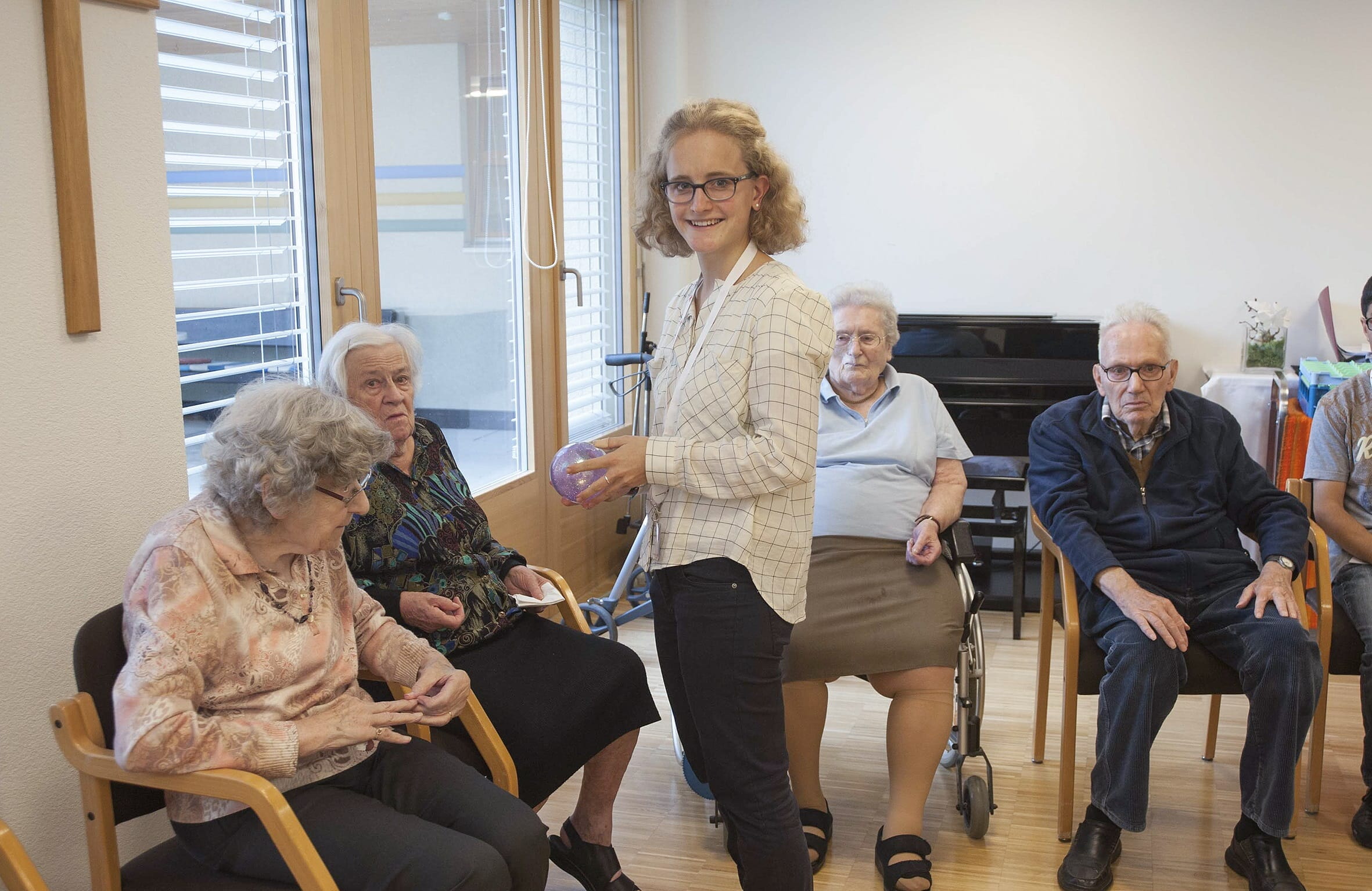 srkag_jrk_altersheimbesuch_2-2.jpg