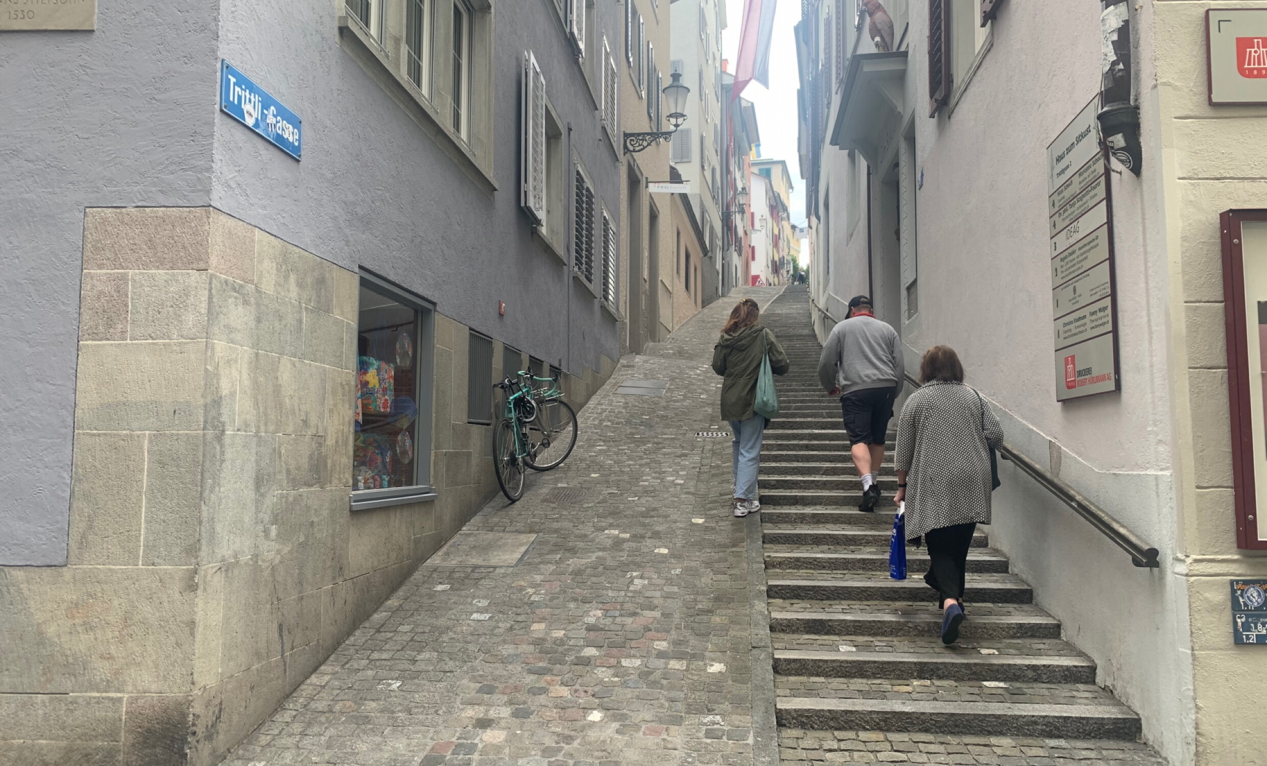 Gehsteig_Zuerich_Bild.jpg