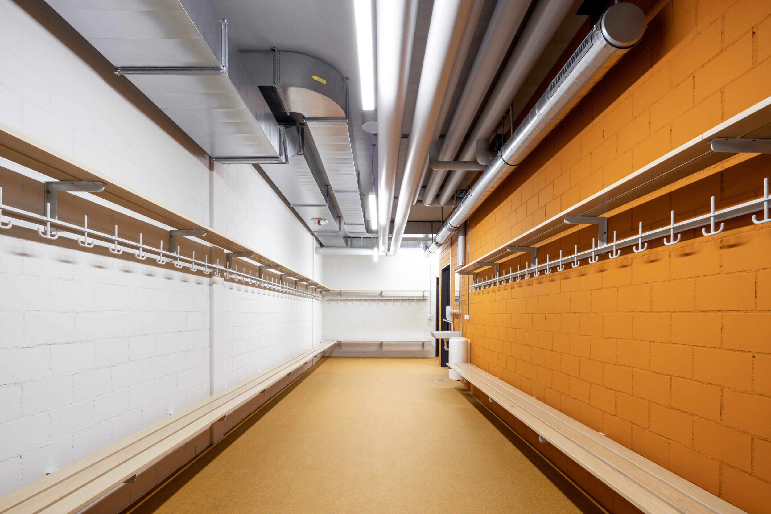 Eishalle ADI7395 Scaled