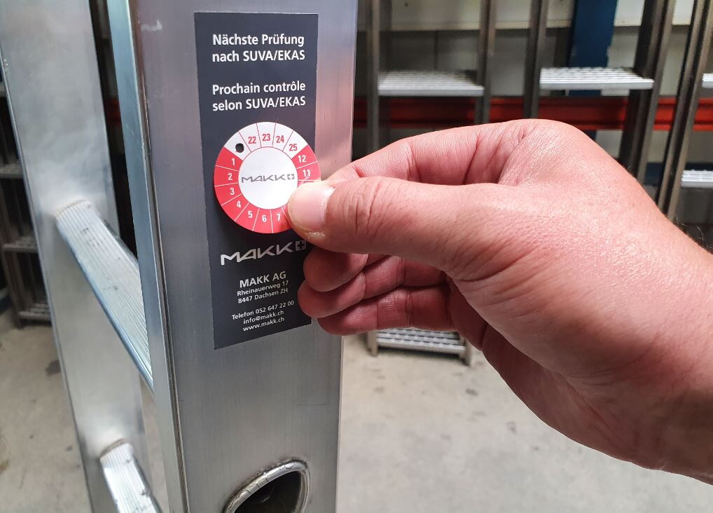 Leiternkontrolle Kleber