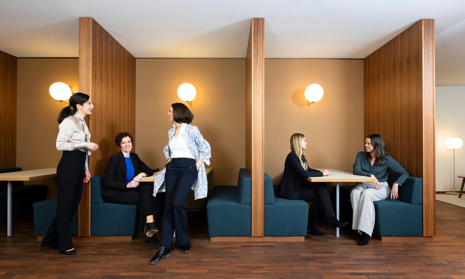 Bilder Office Team Entwicklung