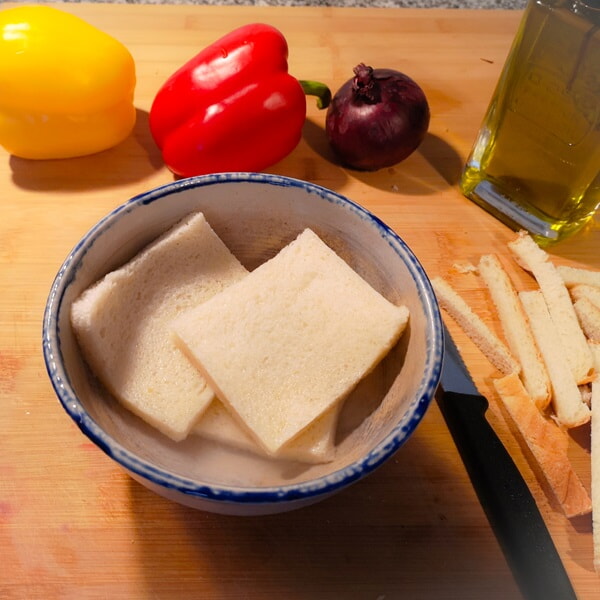 Andalusien Food 1 Gazpacho Step 1 Square