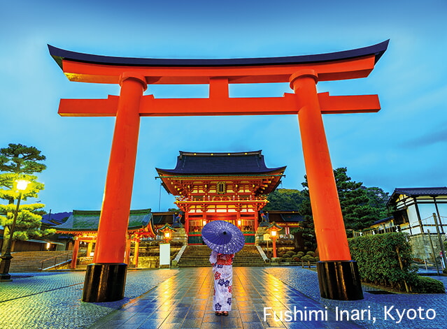 C FushimiInari Kyoto Dreamstime